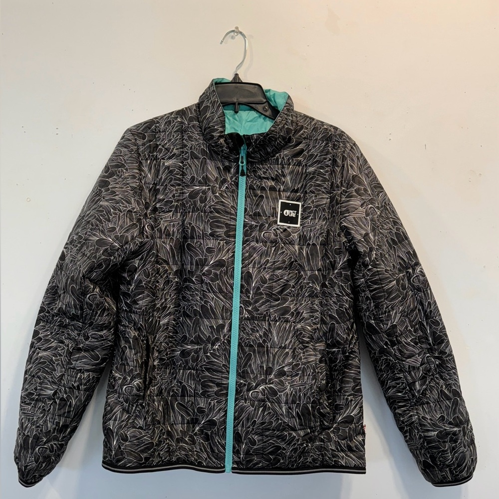 Women’s Picture Organic mid-layer reversible insulated jacket.   Size L